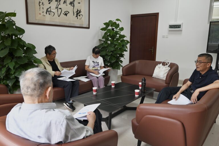 现场汇报图