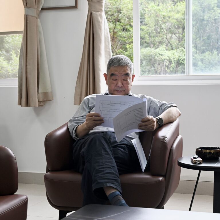 郝小江院士个人图